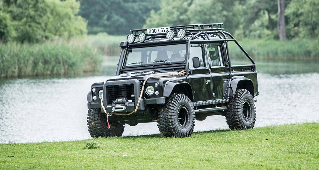 Land Rover Defender SVX