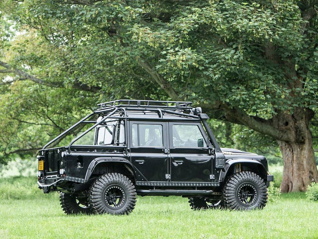 Land Rover Defender SVX