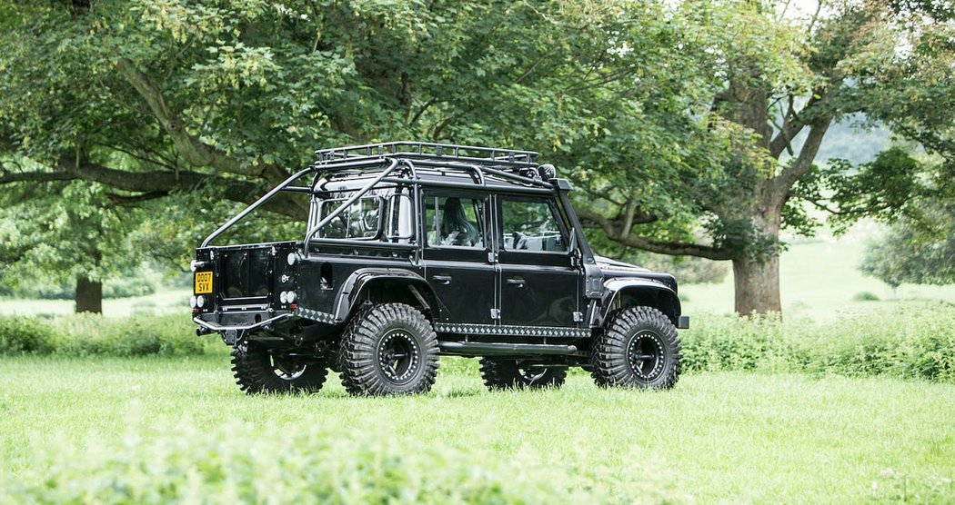 Land Rover Defender SVX