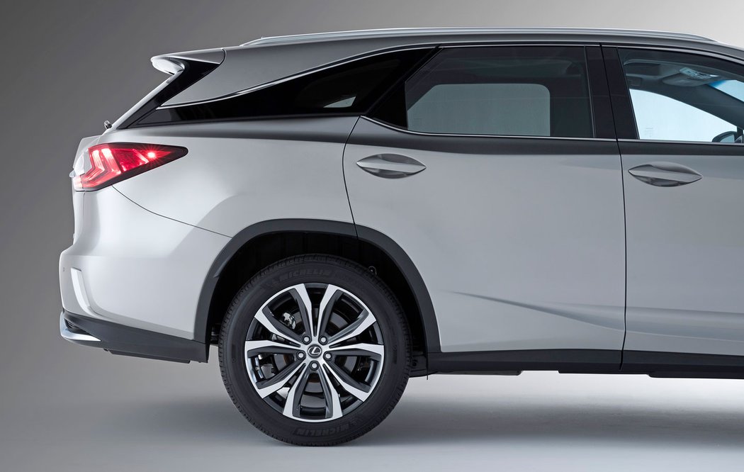 Lexus RX L