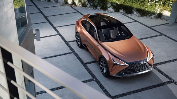 Lexus promluvil o svém prvním elektromobilu. Překvapivě to nebude SUV