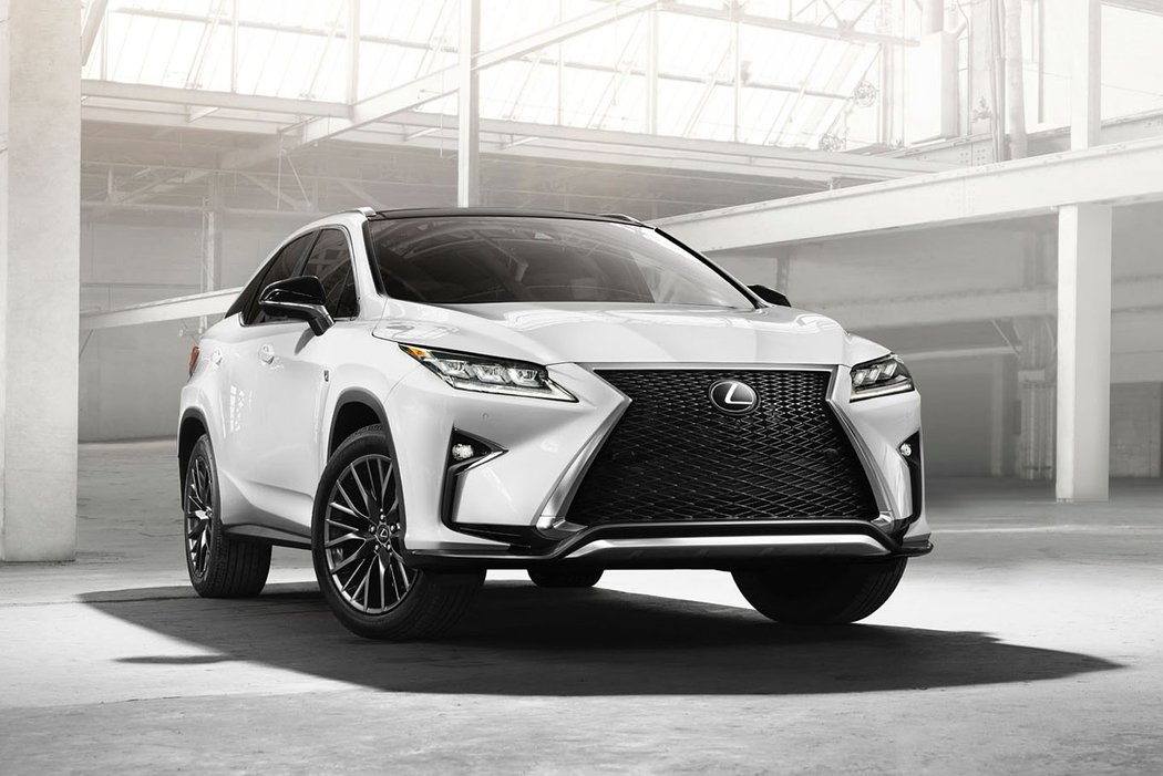 lexus premioveznacky strednitrida crossover