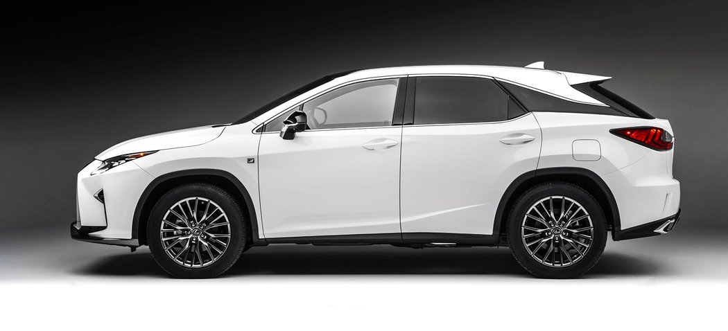 lexus premioveznacky strednitrida crossover