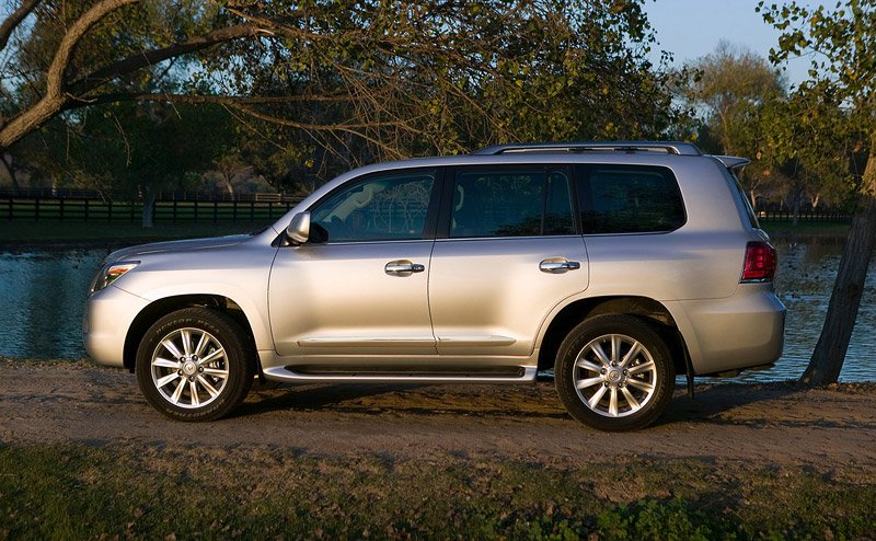 Lexus LX