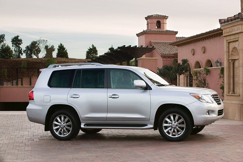 Lexus LX