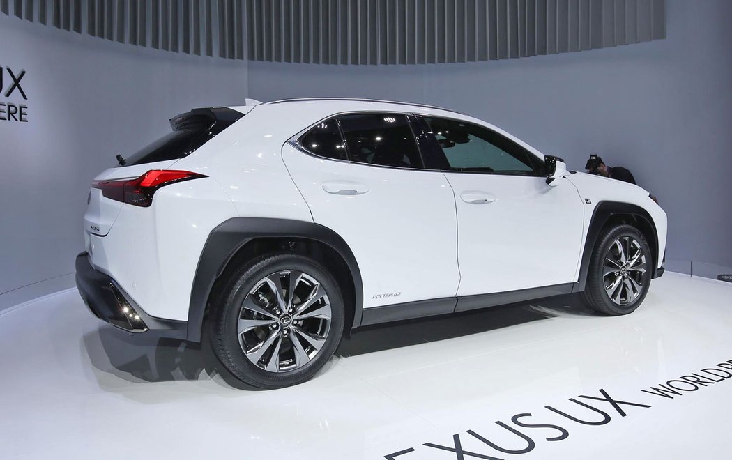 Lexus UX