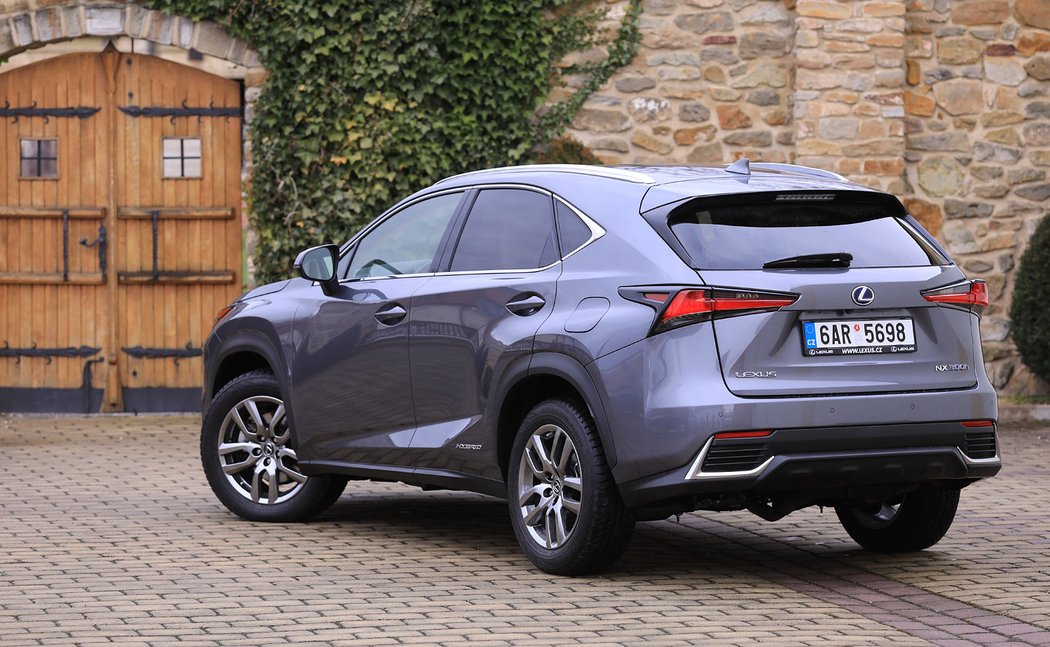 Lexus NX