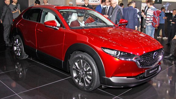 Autosalon Ženeva 2019 živě: Mazda CX-30 je stylovka osvěžující paletu SUV