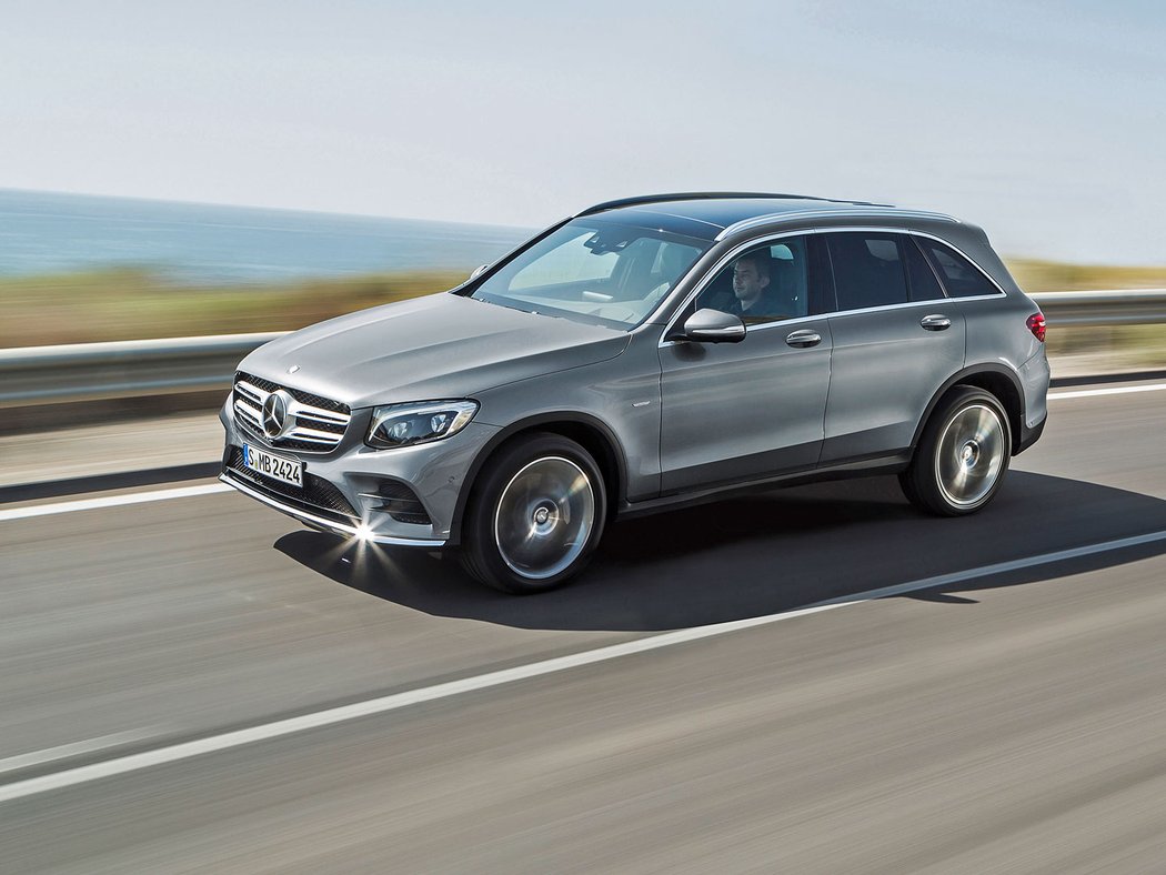 mercedesbenz premioveznacky vodikovaauta crossover