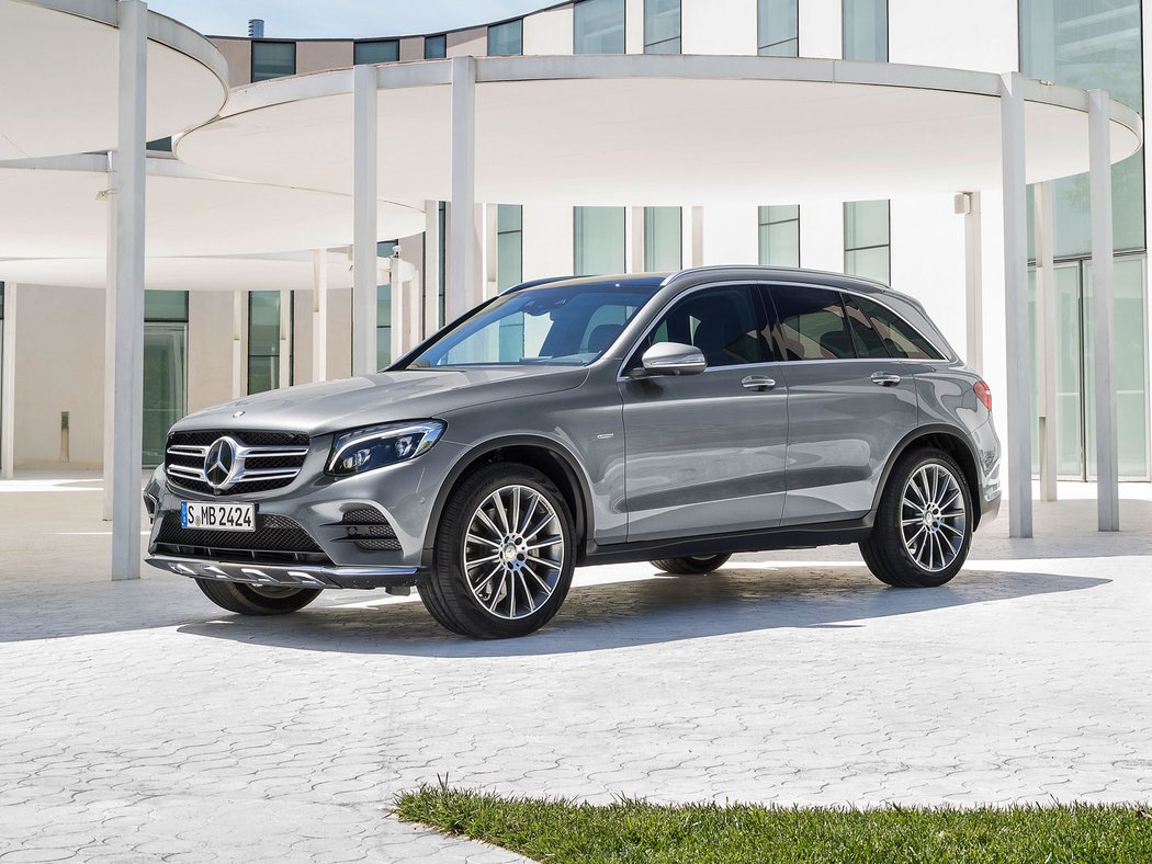 mercedesbenz premioveznacky vodikovaauta crossover