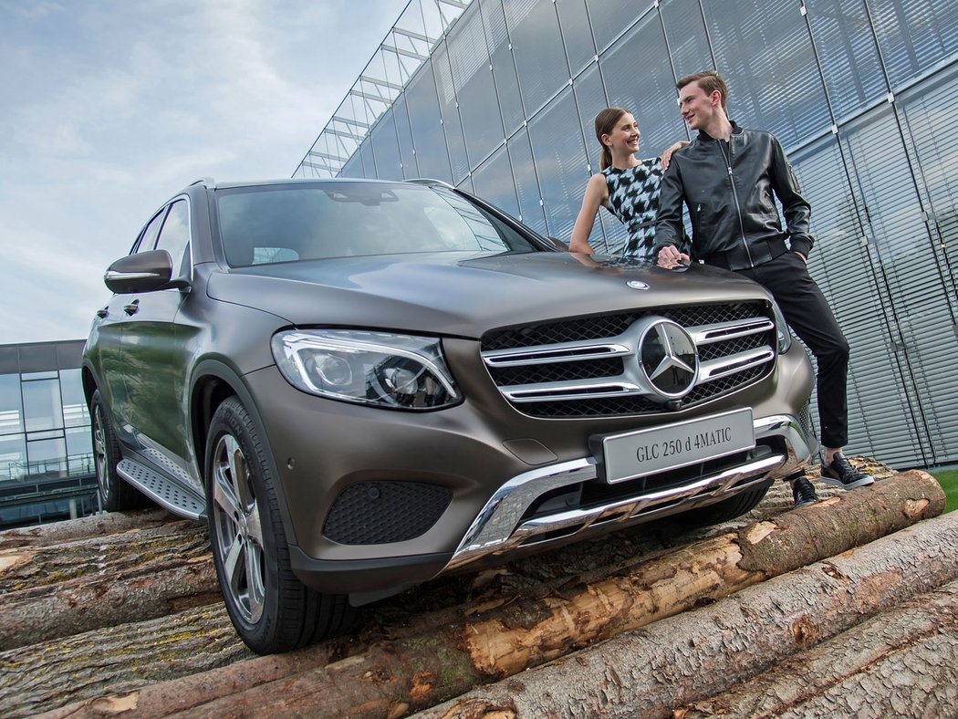 mercedesbenz premioveznacky vodikovaauta crossover