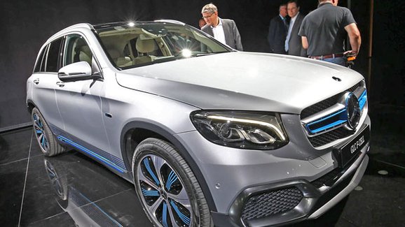 Mercedes-Benz GLC F-Cell zamíří s vodíkovými palivovými články na trh