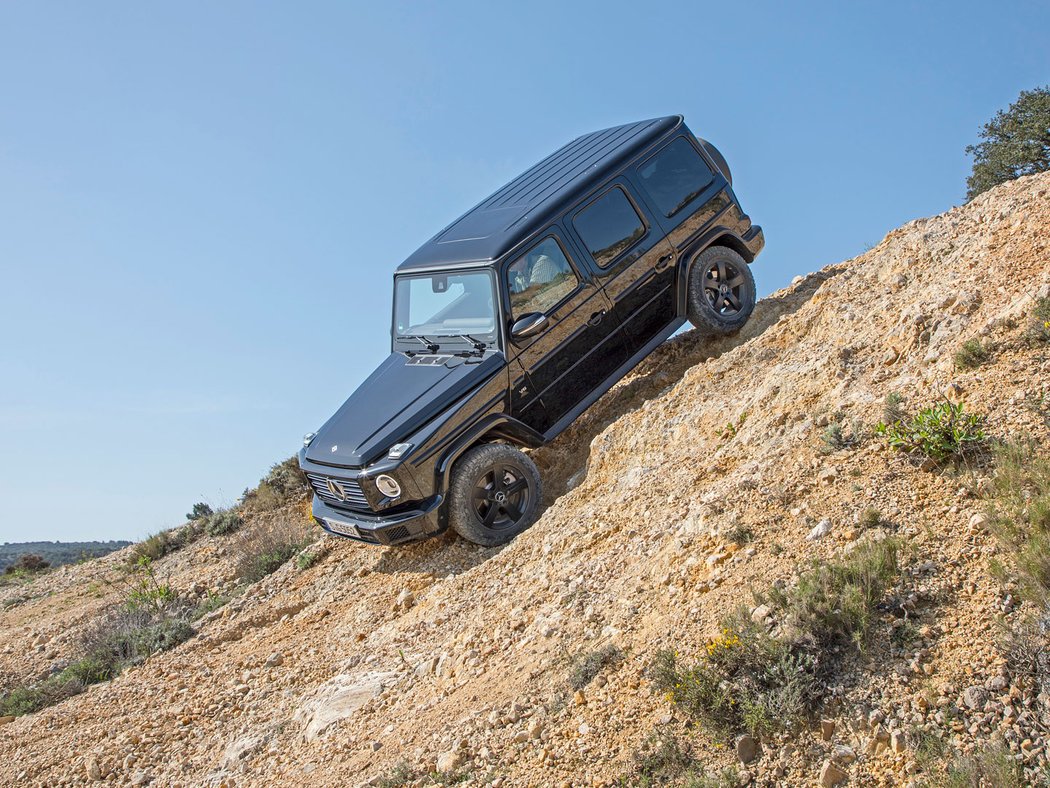 Mercedes-Benz G 500