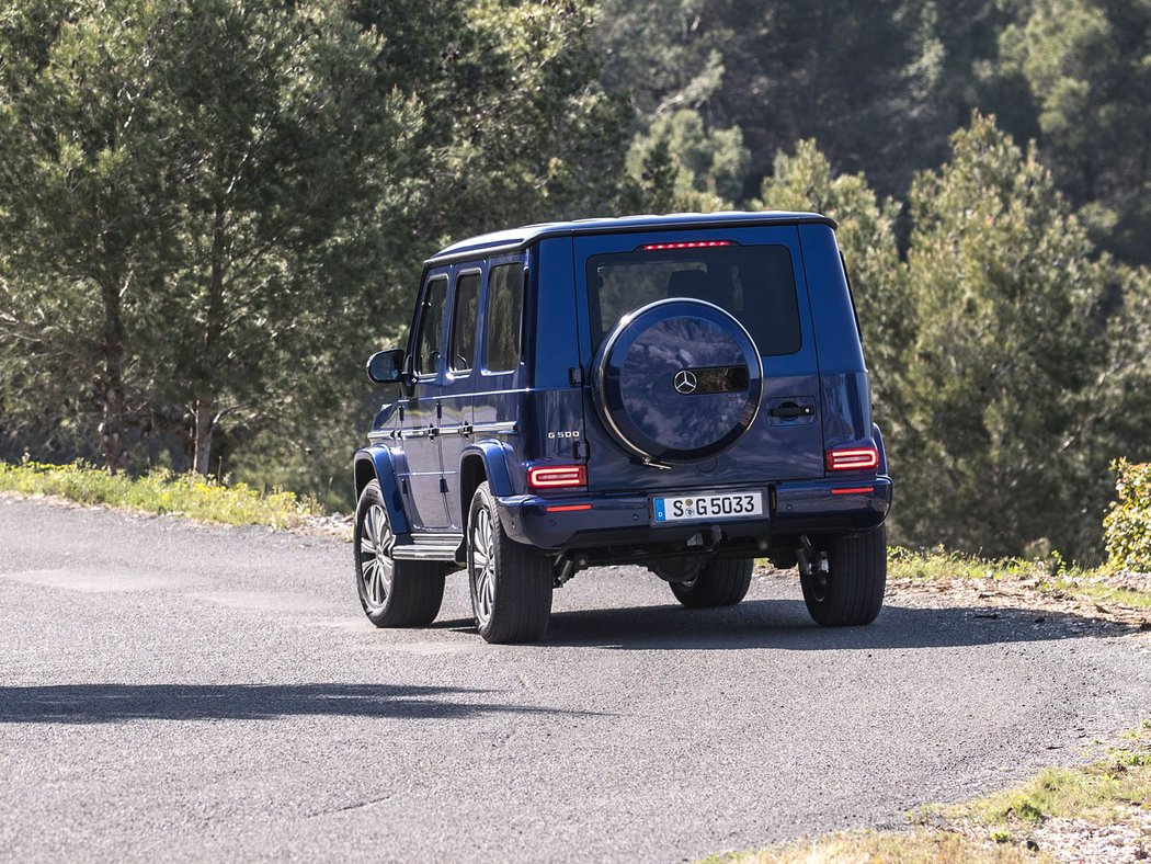 Mercedes-Benz G 500