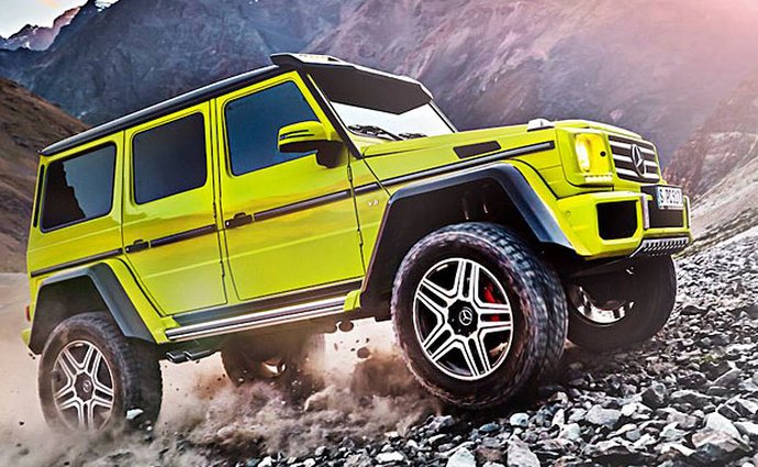 Mercedes-Benz G 500 4x4² ohromí Ženevu