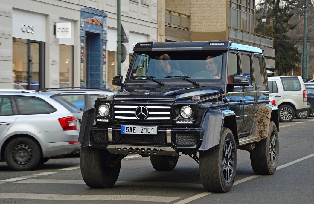 Mercedes-Benz G