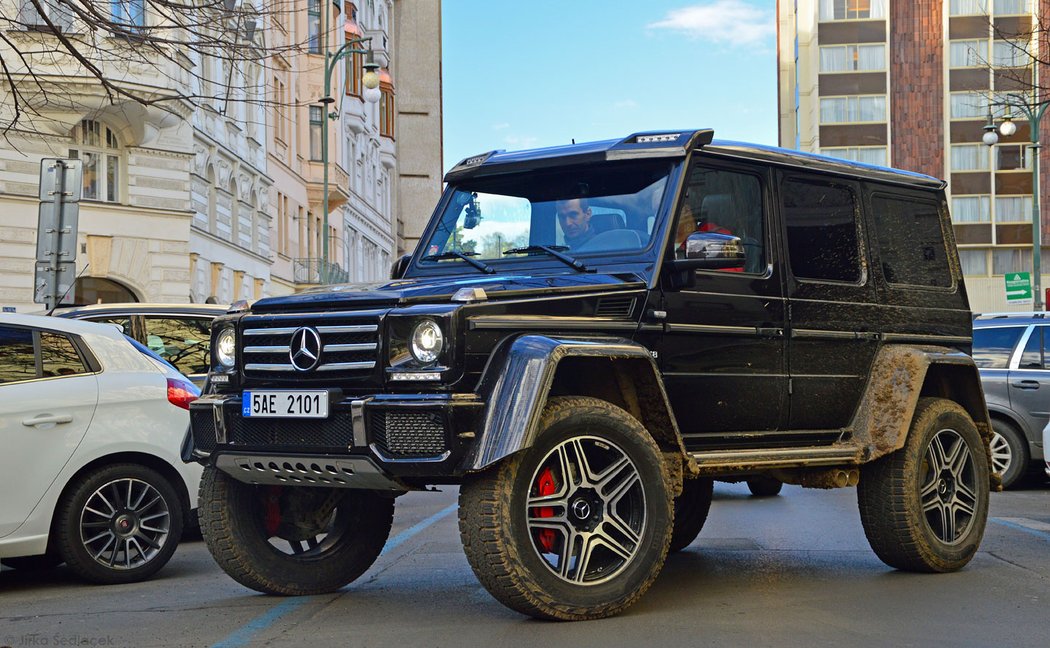 Mercedes-Benz G