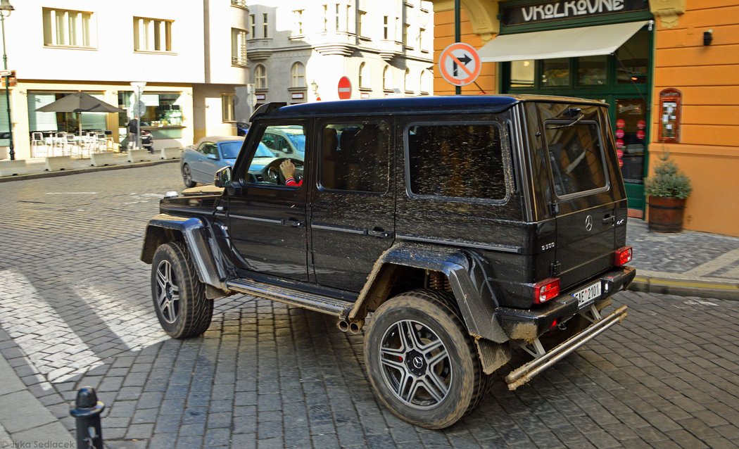 Mercedes-Benz G