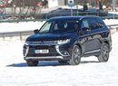 Svezli jsme se s inovovaným Mitsubishi Outlander. Co přináší modelový rok 2017?