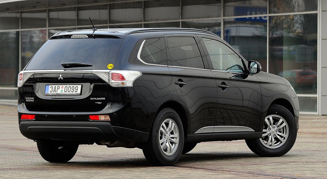 Mitsubishi Outlander