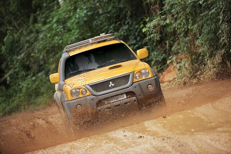 Mitsubishi L200