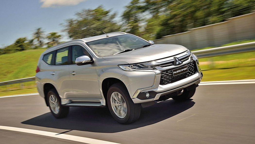 suv mitsubishi novemodely video