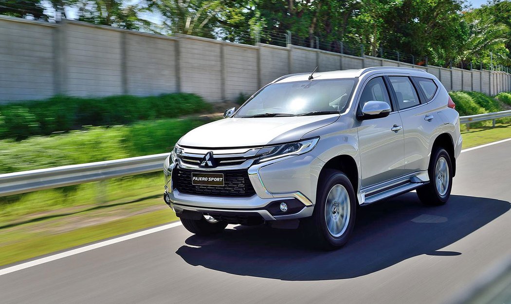 suv mitsubishi novemodely video