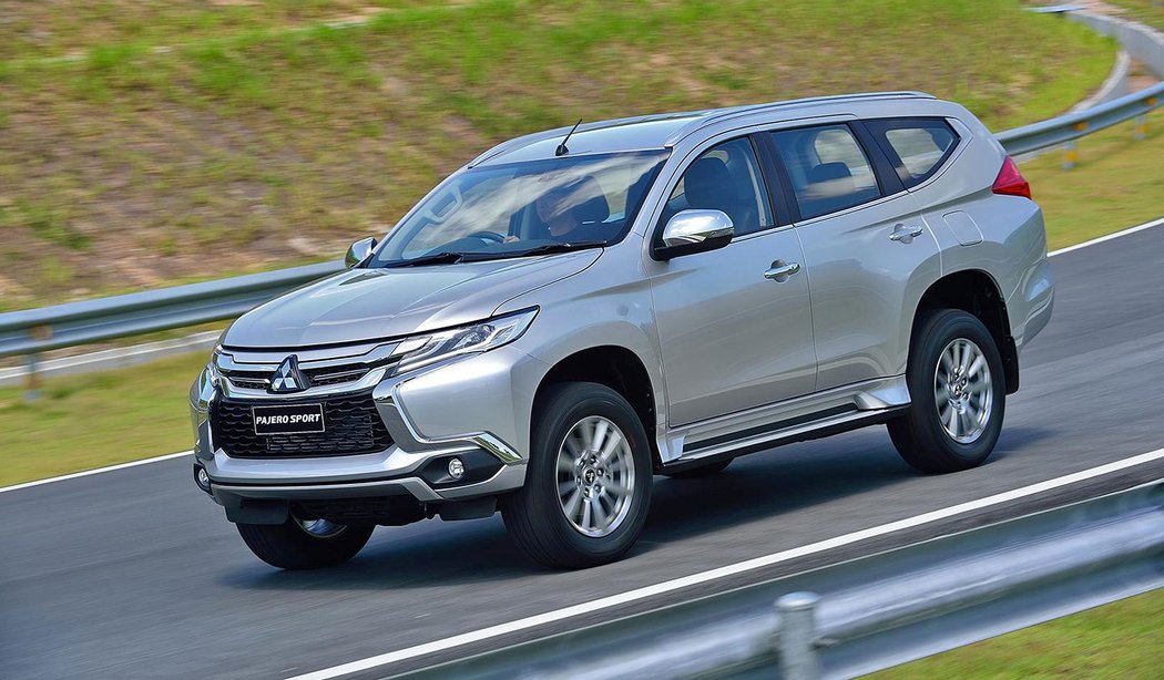 suv mitsubishi novemodely video