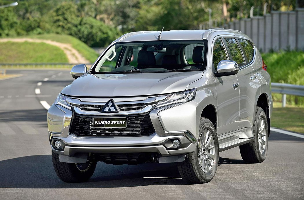 suv mitsubishi novemodely video