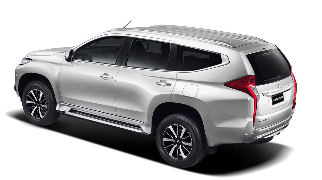 suv mitsubishi novemodely video