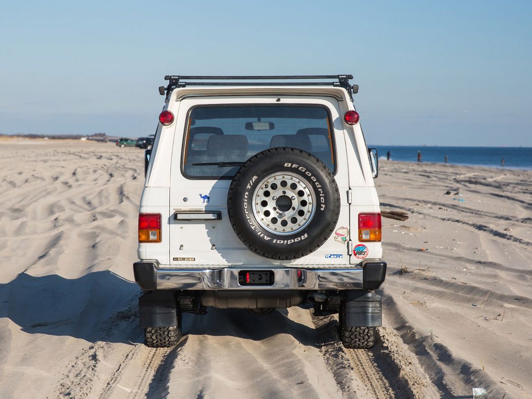 Mitsubishi Pajero (1988)