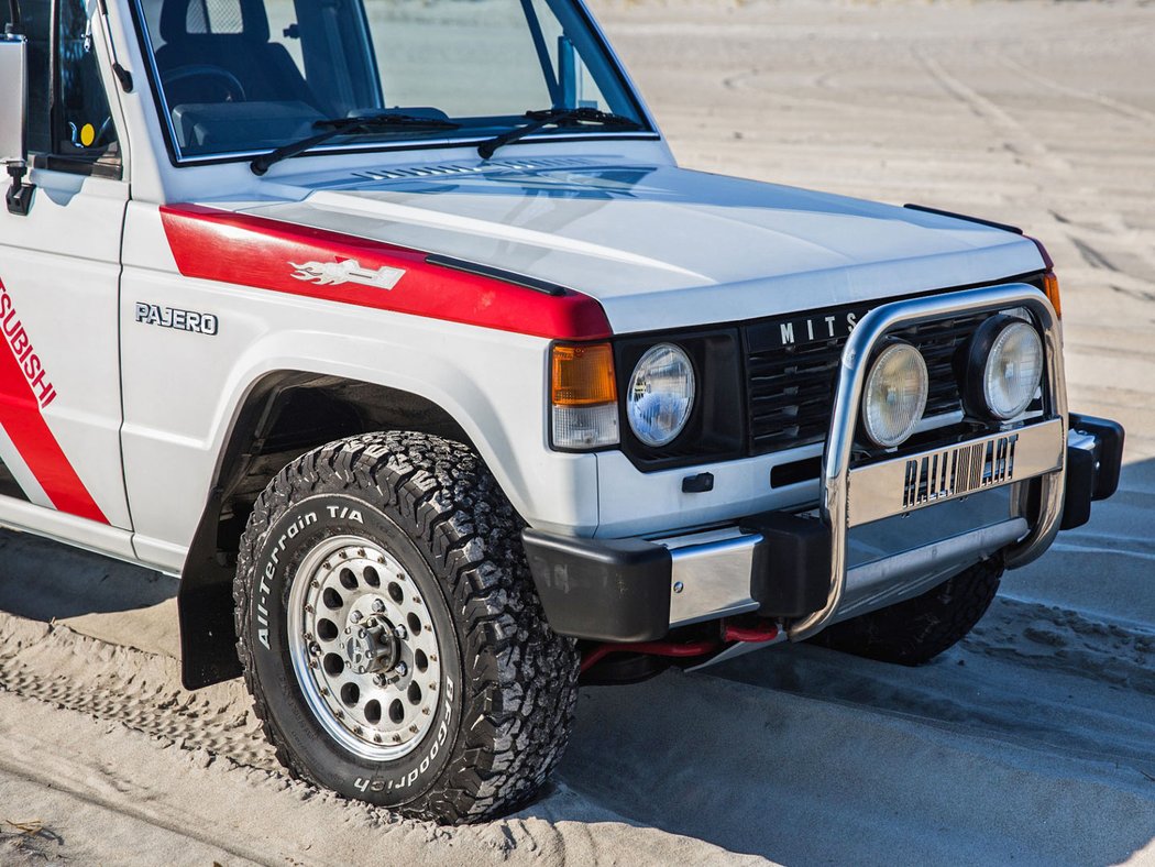 Mitsubishi Pajero (1988)