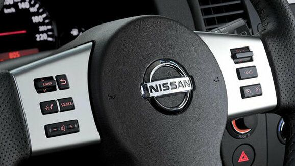 Nissan svolá 463 tisíc aut. Logo na volantu může vystřelit při aktivaci airbagu