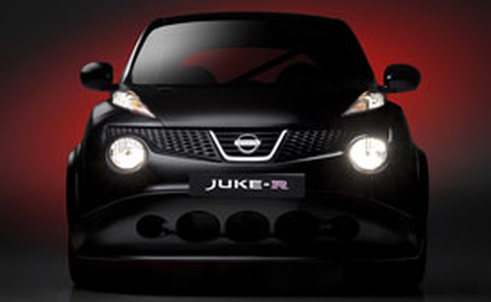 Nissan Juke-R: Oficiální fotografie