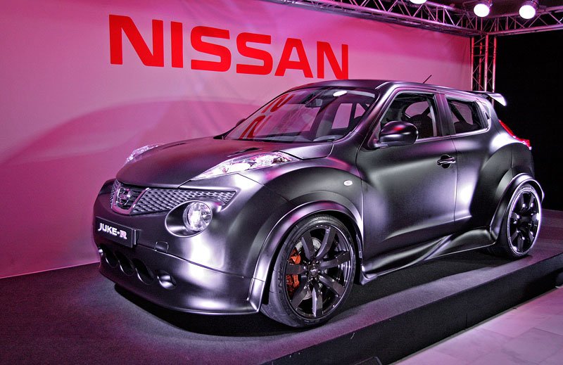 Nissan Juke-R - Předpremiéra ve Španělsku (11/2011)