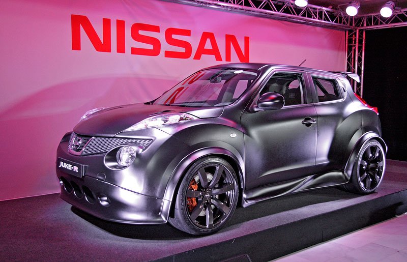 Nissan Juke-R - Předpremiéra ve Španělsku (11/2011)