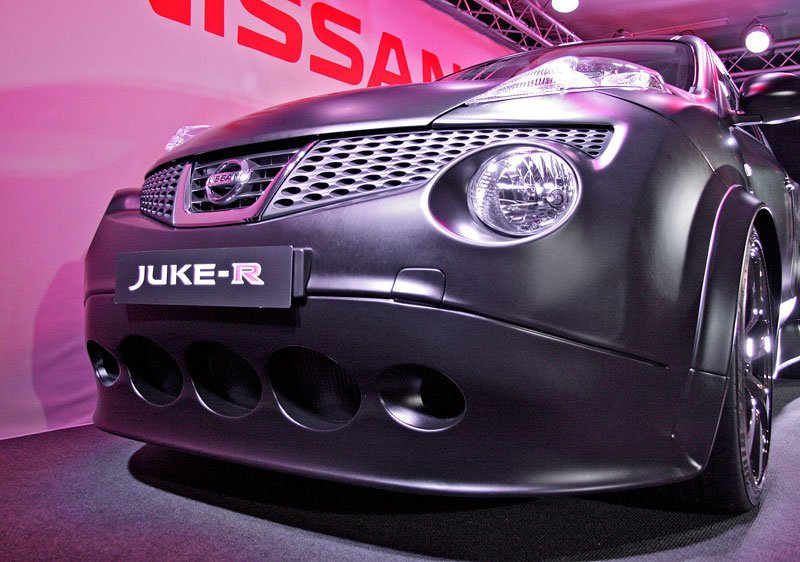 Nissan Juke-R - Předpremiéra ve Španělsku (11/2011)