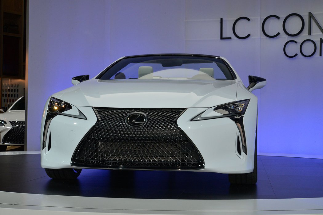 Lexus LC Convertible Concept