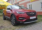 Prozkoumali jsme Opel Grandland X. Kdy přijde bratr Peugeotu 3008 na český trh?