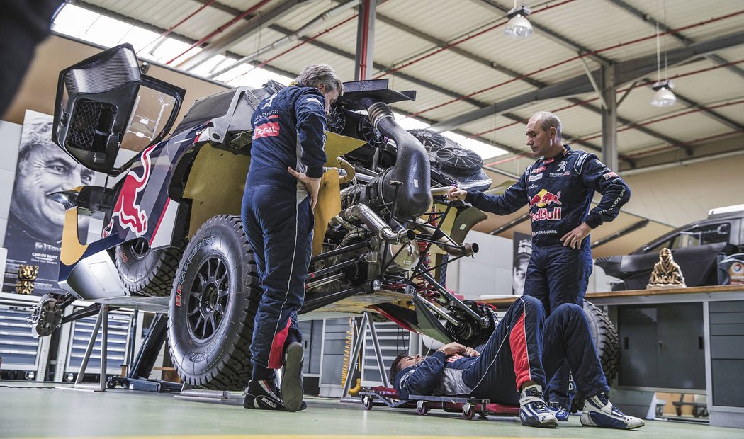 Peugeot 3008 DKR Maxi