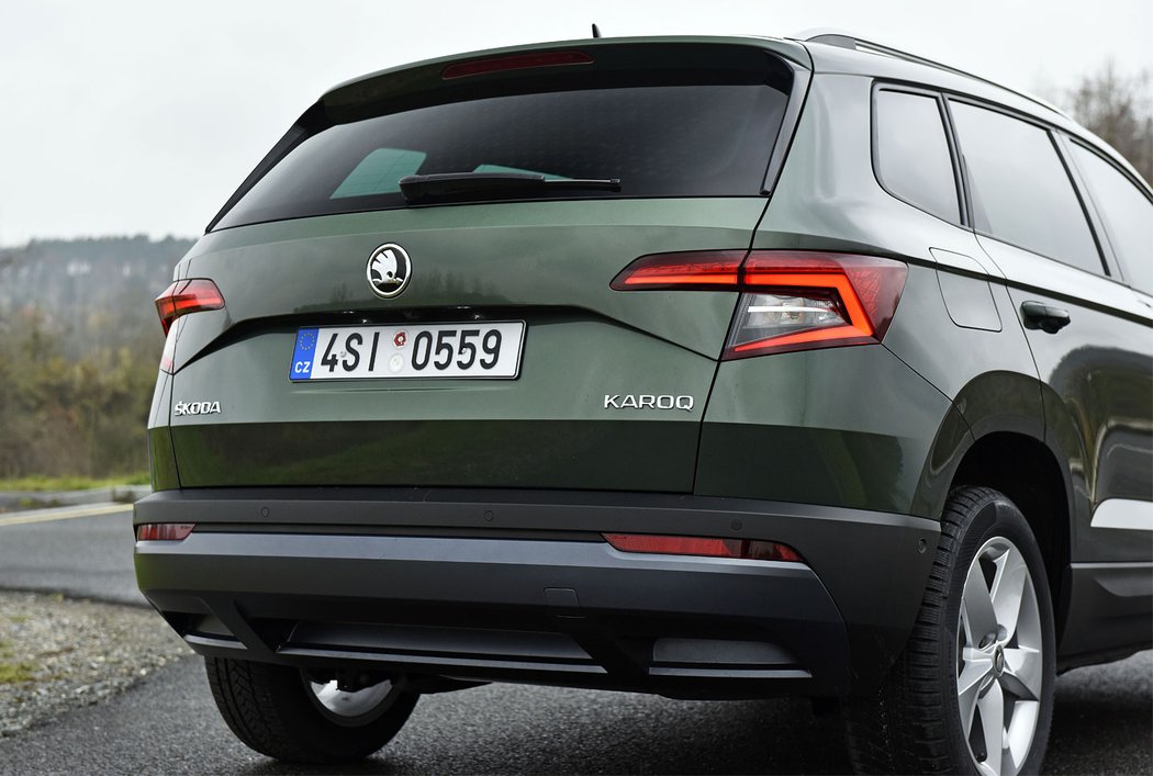 suv peugeot skoda karoq srovnavacitesty