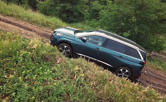 Video: Peugeot Grip Control. Jak funguje náhražka za čtyřkolku?