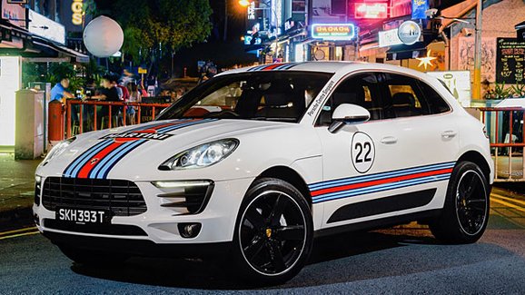 Pět vozů Porsche Macan dostalo ikonický retro design. Kde je potkáte?