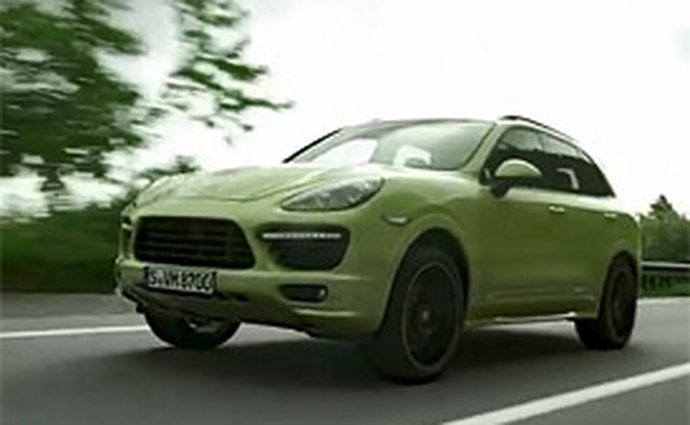 Porsche Cayenne GTS na novém videu