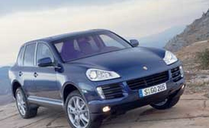 Porsche chce urychlit vývoj Cayenne, Volkswagenu se to nelíbí