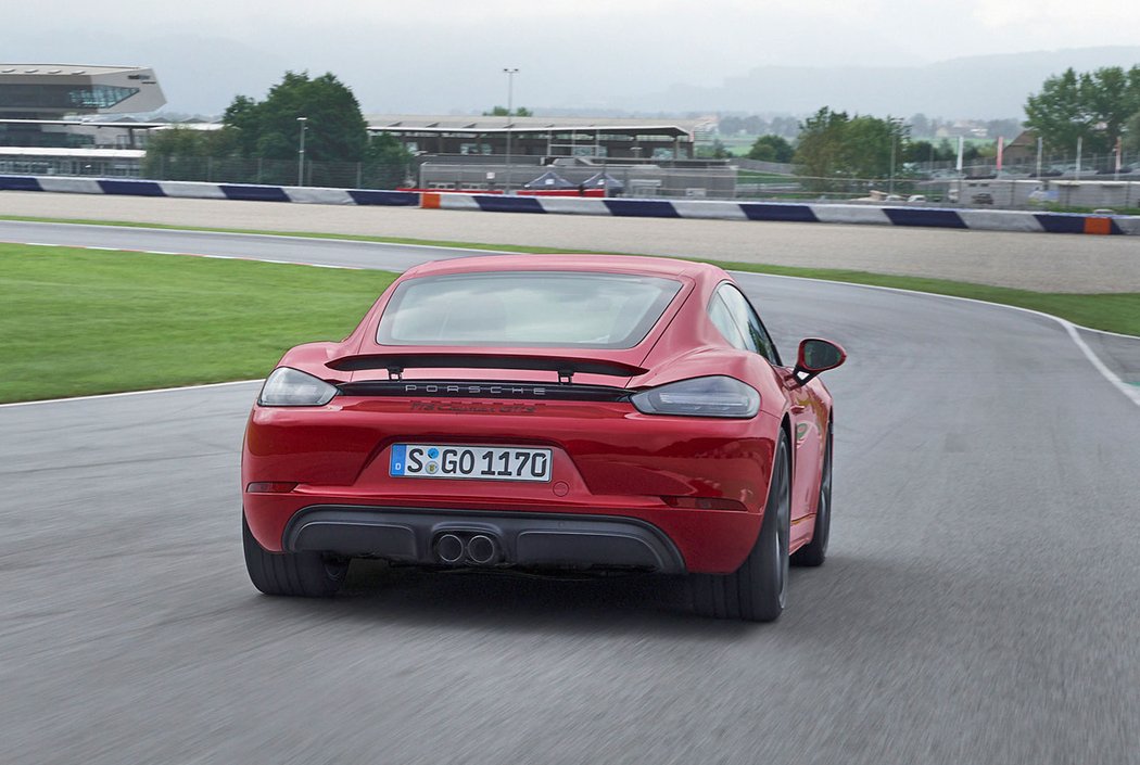 Porsche 718 Cayman, Cayman S a Cayman GTS