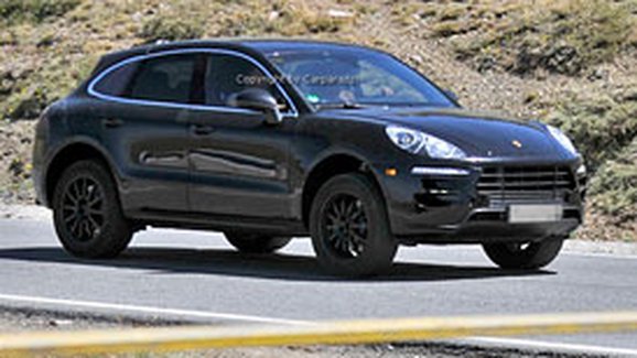 Spy Photos: Porsche Macan nemá co tajit