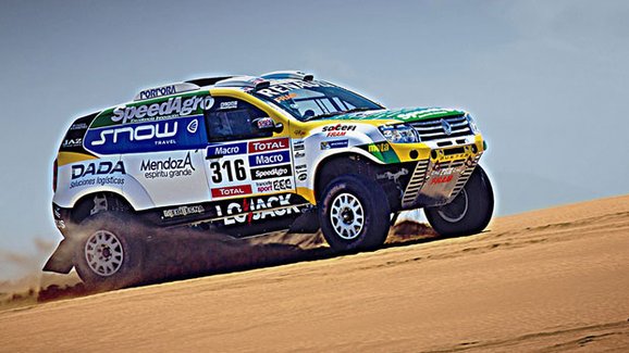 Renault Duster opět pojede Dakar, chce skončit mezi nejlepšími