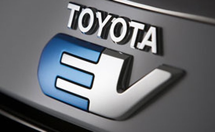 Prodej aut ve světě (1-3/2011): Toyota až třetí za GM a VW Group