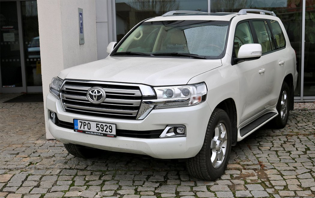 Toyota Land Cruiser 200